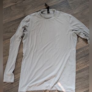 Lululemon Men's Gray Long Sleeve Mock Turtleneck Shirt
